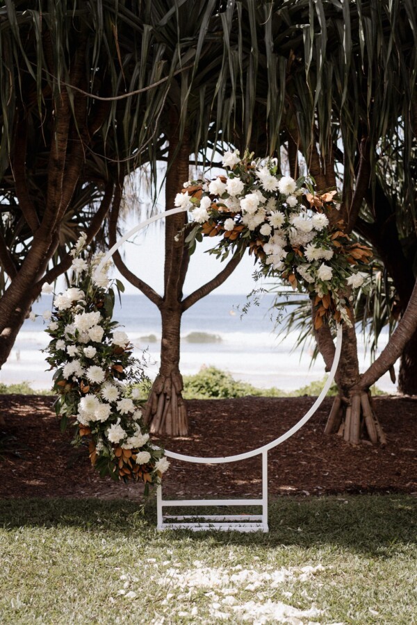 Round White Arbour - Simply Style Co